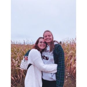 Meet your Posher, Haylee